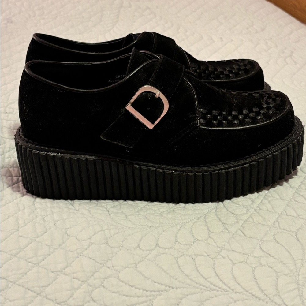 Demonia Creepers (US 8) Black Suede